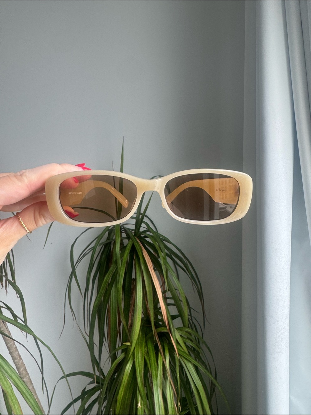 Le Specs Unreal Cream Sunglasses